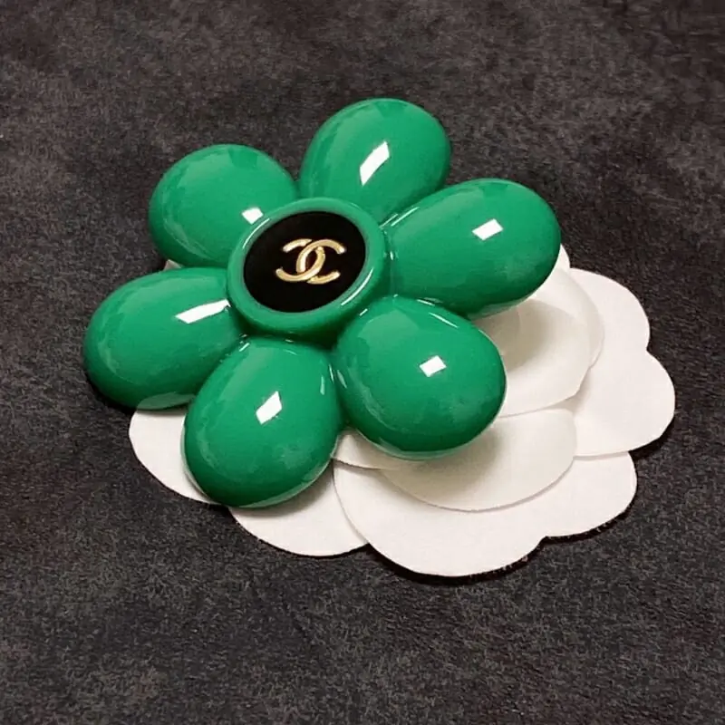 chanel brooches pour femme s_1262a673